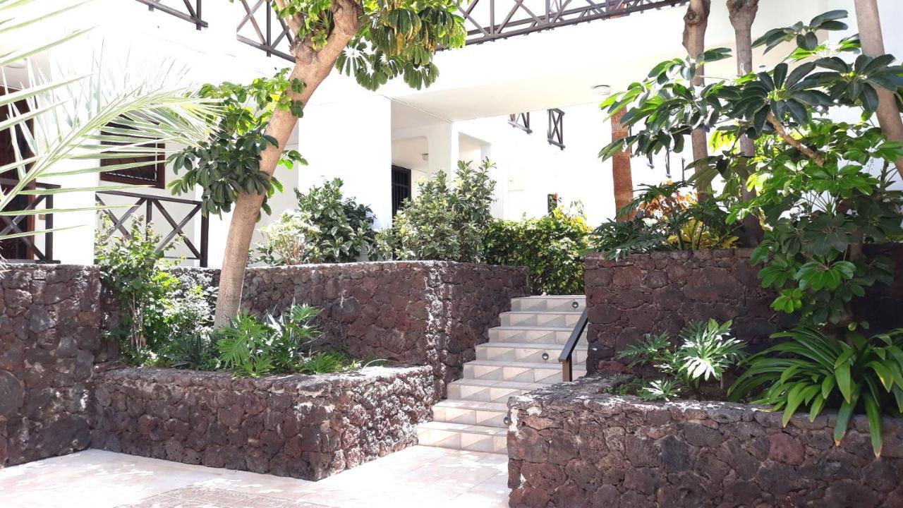Апартаменты Beautiful Duplex With Heated Pool Плая-де-лас-Америкас Экстерьер фото